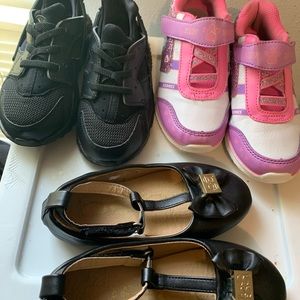 Bundle deal girl kid shoes size 9c